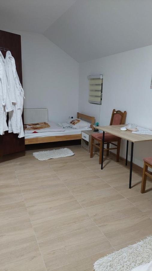 Rooms Stefan Subotica Bagian luar foto